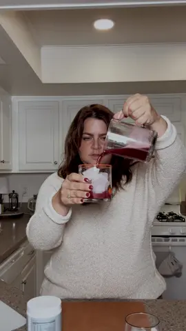 Spooky season, but make it hydrated.  My go-to Haunted Hydrator for when it’s 80° in October: 1/2 cup pomegranate juice 1 juiced orange 1 fresh-squeezed lime 1 scoop @perelelhealth hydration powder 1/2 cup sparkling water of choice  Ice Sip from a ghost glass and pretend the jacaranda leaves are crunchy.  #spookyseason #mocktailrecipe #nextstopoc #fallincalifornia #socal     