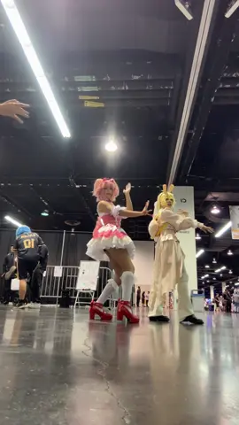 My phone slipping the whole time 😭 #fyp #cosplay #madoka #madokamagicacosplay #animeimpulse 