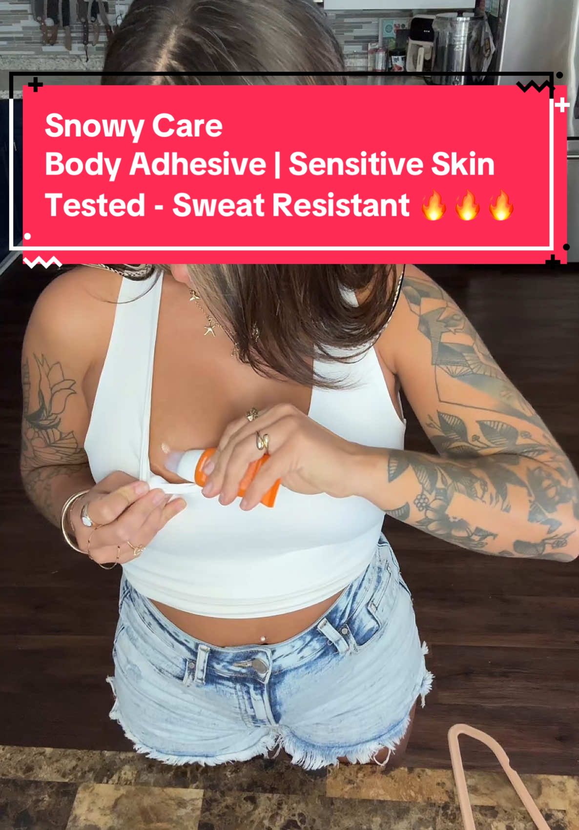 After having this for a week I found a trick with this! It works a lot better if you glue the top then glue your skin and then press them together and hold till it dries! I use my handheld fan to make it dry faster and this thing is awesome!!!! #snowycare #TikTokShopRestock #tiktokshopcreatorpicks #fallfreshness #TikTokShopBlackFriday 