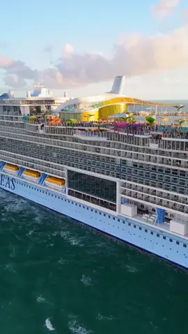 ICON of the Seas. #portofmiami #cruise #cruising #royalcaribbean #miamibeach 