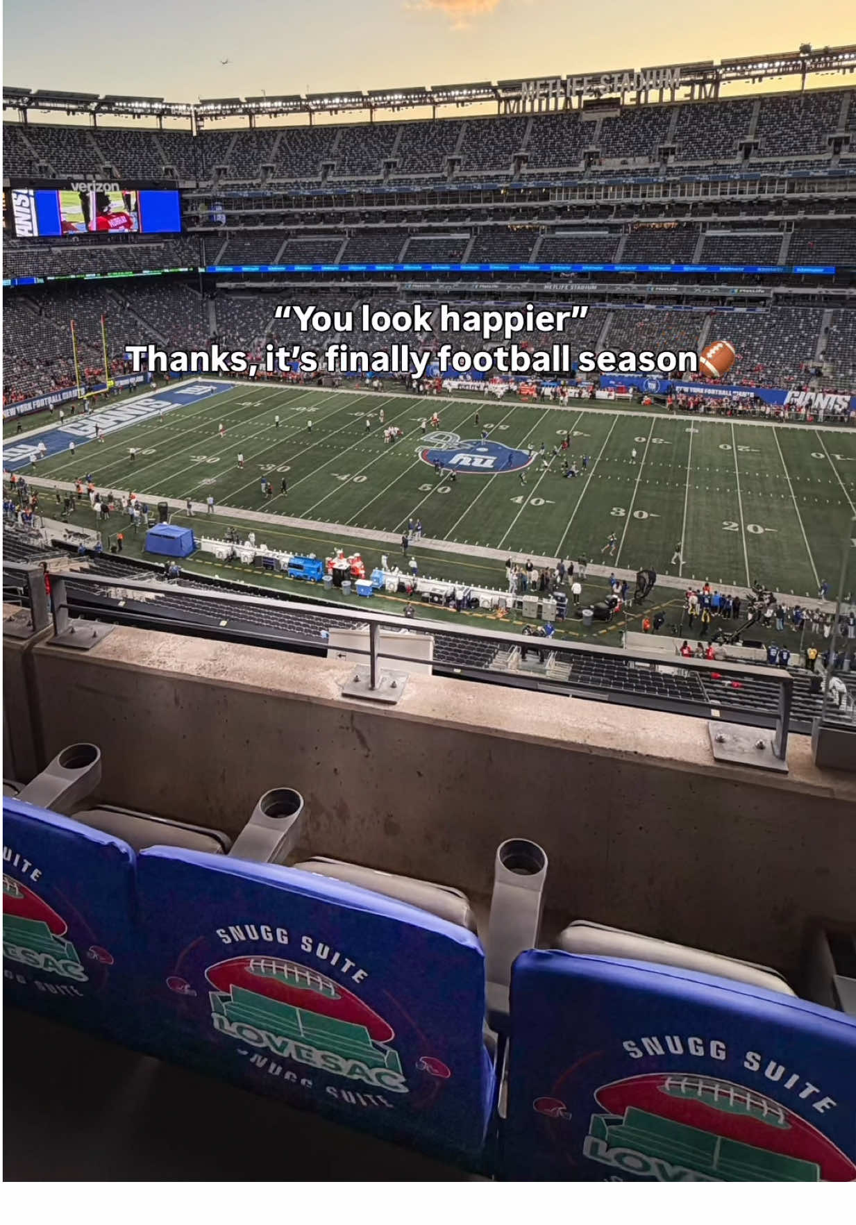 Game day hits different when you’re Snugg’d up in comfort 🏟️💙