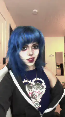 I’m obsessed with doing jinx/powder makeup in my own clothes😔 #powder #jinx #arcane #cosplay #fyp 