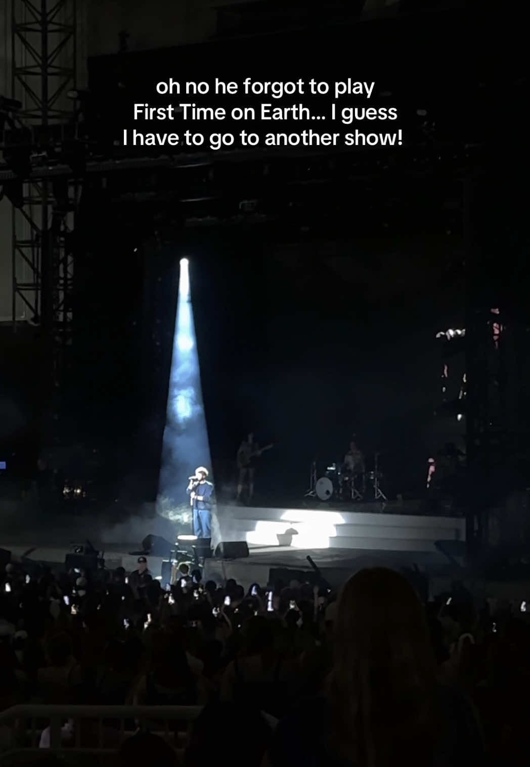 @Alex Warren why was First Time on Earth not on the set list…💔 #alexwarren #concerts #cheaperthantherapy #alexwarrentour #setlist 