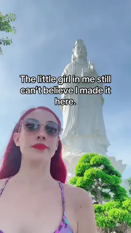 🌸 That’s exactly how it feels to live the life the little girl in me always dreamed of. My book What They Don’t Tell Women Who Travel Alone shares the real, raw survival stories behind moments like this. ✨ Available now on Amazon. 📖💫 #SoloTravel #BookTok #WomenWhoTravel #AmazonFinds #travellife 