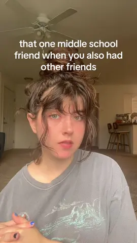 put a finger down if your “best friend” used to intentionally start rumors about you to make it hard for you to make other friends so you’d have to be with her all the time #foryoupage 