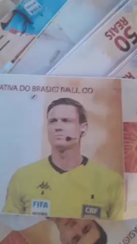 Protesto da Geral do Grêmio em frente a sede da CBF$ Roubar o Grêmio virou protocolo? CBF corrupta.  . . . . #liberdade #gremio #geraldogremio #geraldogremio🇧🇼🚀 #p10  .