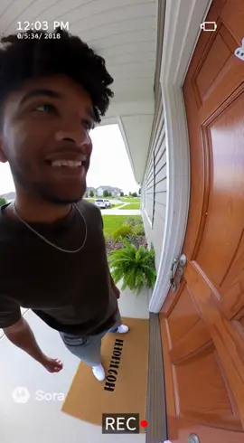 @Carterpcs Uses a horse to break into a house for the RTX 5090 #carterpcs #fyp #watch 