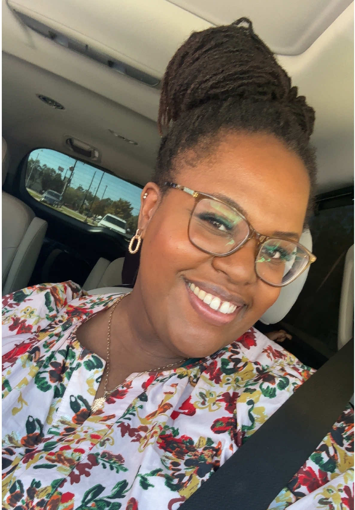 My favorite @Anthropologie dress! I am obsessed! Hope yal have had a happy Sunday!