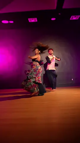 Still on the Navratri vibe ✨ @Eshani Patel & I did our quickest collab yet #dance #indian #collab 