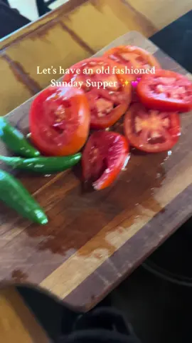 I love to cook an old fashioned Sunday meal . #sundaydinner #oldfashioned #countryfood #sundaysupper #cooking 