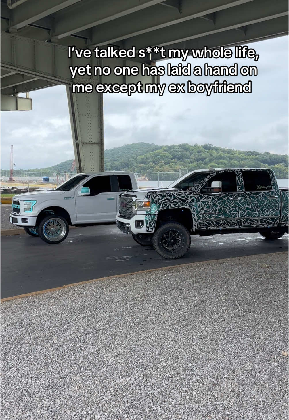 #fyp #foryou #foryoupage #fypシ゚viral #trend #truck #trucks #trucktok #ford #dodge #chevy #duramax #dirtymax #truckgirl #truckgirlsdoitbeter #xyzbca #viral #forthegirls 