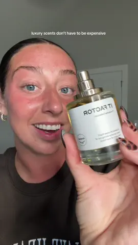 obsessed with my @Dossier Perfume & I love that everyone has been complimenting this one 🤩 #perfume #luxuryperfume #scent #dossier #luxuryforless 