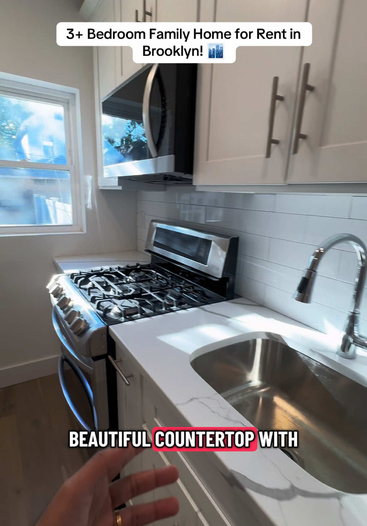 Amazing rental deal in the South of Brooklyn! This family house has 3+ bedrooms and over 1,900Sqft of interior space. Great neighborhood and recently renovated. For inquiries and information feel free to contact me via DM or fill out my search form via the link on my page! 📥 #rental #nyc #housetour #fyp #housetour 