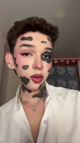 Muuu 🐮🩷 #cowmakeup #halloweenlook #dojacatmoo #maquillaje #girls 