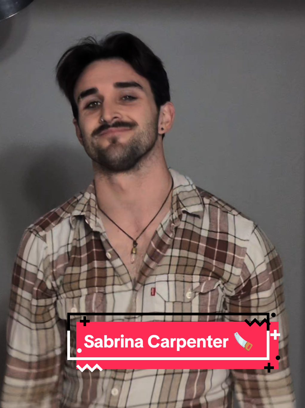 I feel this is much less spicy than the other one 😜🤗 #sabrinacarpenter #challenge #fyp #actor #trending 
