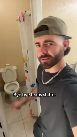 Only thing good about Texas is the shitter #hell #florida #thankgod #byebye #fyp 