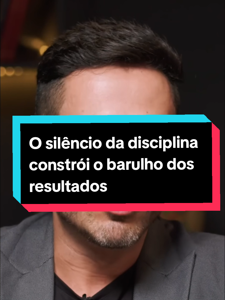 O silêncio da disciplina constrói o barulho dos resultados. 👊 Valorize cada pequeno progresso — é ele que muda o jogo. #empreendedorismo  #disciplina  #resultados  #motivacional  #negócios 