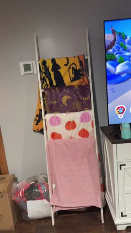 Blanket ladders are a must for fall 