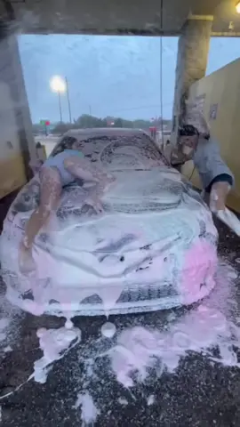 @Dyeza•Blake @kamryn💕 #ontopofcars #shakinas 