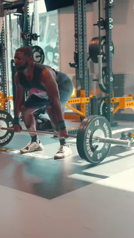 They don't show you the fails but everything is a progress.  Its the end of the week and my lower body was torched but I wanted to push my body and mind. I was determined to get under this lift. #batonrouge  #brtok 