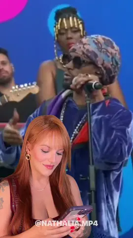 Tony Garrido, do Cidade Negra, muda a letra de “Girassol” por achar machista 🌻🤔