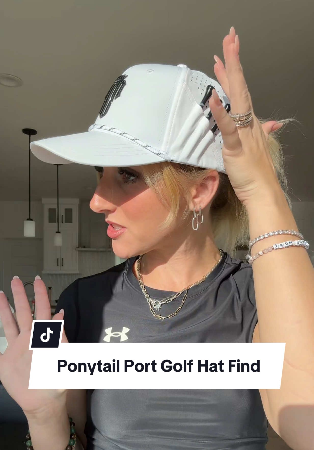 PONYTAIL PORT 🤩🙌🏼✨ #ponytailport #golfhat #womenwhogolf #falldealsforyoudays #tiktokshopcreatorpicks 