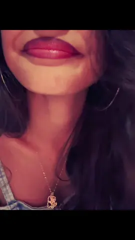 👩🏽