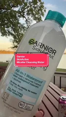 #garnierpartner #lorealistar #garniercleansingchallenge  Sharing one of my favorite micellar cleansing water! @GarnierUSA has eight different options to ensure a perfect match for your skin type!  #micellarwater #makeupremoval #skincare #garnier #garnierskincare 