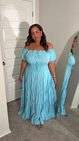 Me encantaaaa 😍 #plussizedress  #renaissancecostume #renaissancedress #plussizeinfluencer 