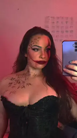 sequência de vídeos pro Halloween 