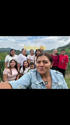 Con la familia que yo ejido ♥️🙏❤️