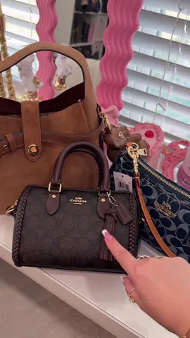 coach outlet haul 🧸 what’s going on with the prices 😩 #coach#coachoutlet#coachpurse #pursetok#haultok