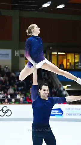 A patinação artística é um dos esportes mais antigos, e também um dos primeiros a fazer parte das olímpiadas.  #figureskating #IceSkating #foryou #figureskatingcouple #⛸️ 