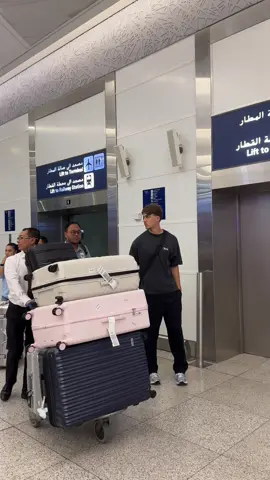 welcome to saudi kamari😹🗿#justinhubner #maurozijlstra #kamari #jenifercoppen #timnasindonesia 