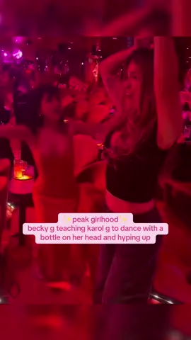 the ultimate girls girl 🫶🏽  #karolg #beckyg #besties #girlsgirl #amigas 