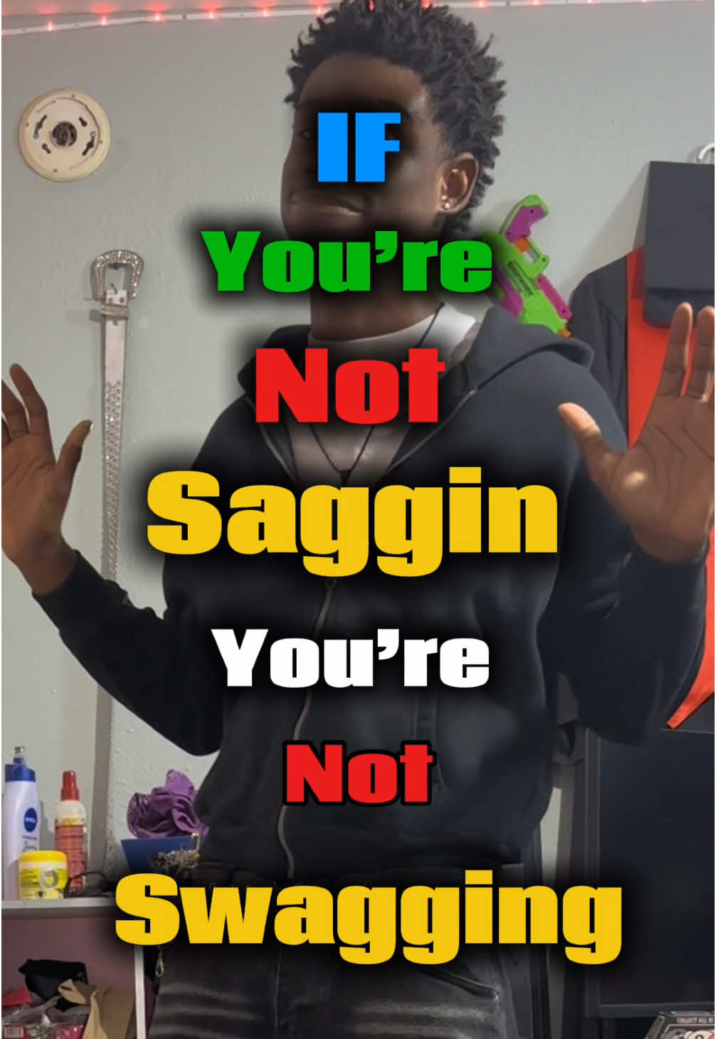 REASONS BEHIND WHY PEOPLE SAG! (Surely this time the video wont get flagged) #fyp #fashiontok #baggyjeans #informative #outfithelp 