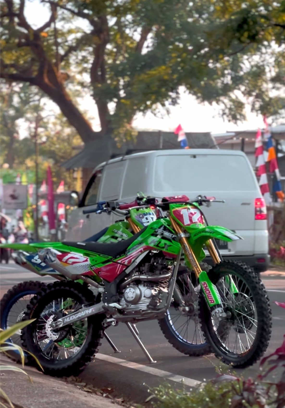 “no time for fake people” Tidak Ada Waktu Untuk Orang Palsu🤨 #promomakan1010 #kawasaki #trail #fyppppppppppppppppppppppp #fyp 