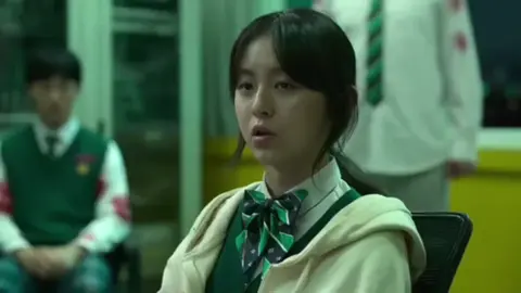 (#ONJO :: Pedido: @𝓜𝘦 .   ˙  ᥫ᭡ ˙  . 𝓞 𝘯𝘫𝘰 @qvssio Espero que les guste 🫶🏻💗 #fyp #scenepack #estamosmuertos #allofusaredead  . . . . . . . . . . . . . . . . paquete de escenas de Onjo de la serie all of us are dead / estamos muertos. @TikTok 