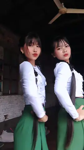 ကဲပြီးမှuniformနဲ့မှန်းသိလို့ကန်တော့ရသေး🤣#myeikmyanmar🇲🇲 #foryouシ #everyone #trending #following 
