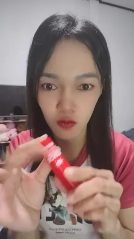 ลิปบำรุงริมฝีปากทาแล้วปากนุ่มชุ่มชื่น 