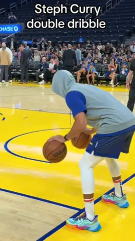 Stephen Curry warming up before #Warriors preseason opener vs. #LALakers at Chase Center. #DubNation #NBA @NBC Bay Area 