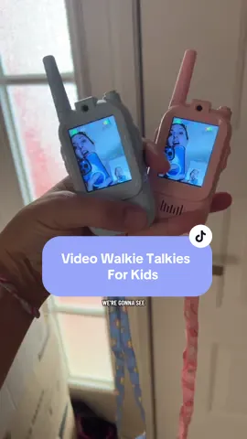 These video walkie talkies for kids are an amazing holiday gift — the range is unreal and they even show live video! 🤯 Kids can chat, see each other, and play from room to room or yard to yard. Fun, safe, and seriously cool tech that parents love too! 🎄💬  #walkietalkie #holidaygiftforkids #toptoy #toy #kidsgadget 