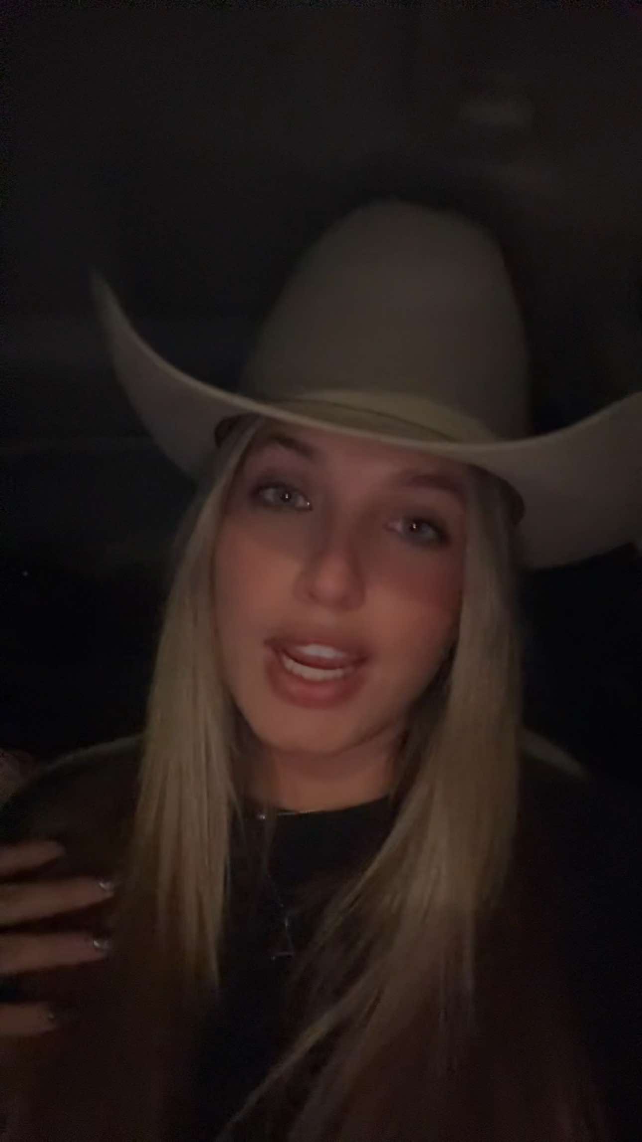 🐎🤠