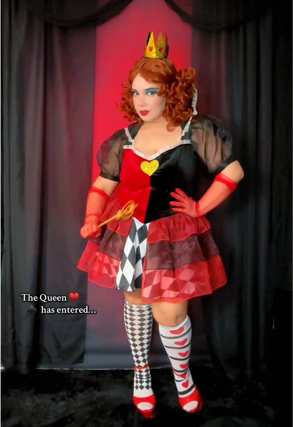 You still have time to grab your costume before Halloween. ♥️👑 @Dolls Kill  #costumeideas #costume #31DaysofHalloween #tiktokshophalloween #tiktokshopcreatorpicks 