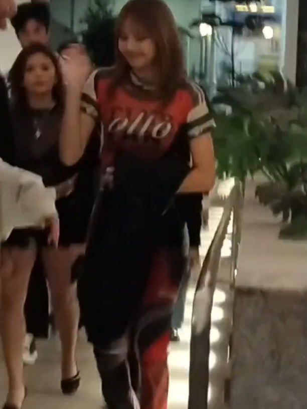 BADGRRRL LALISA🤭🫶 #QUEENLISA #LISA #LLOUD @pranpriya271 @Evad Nai Rasonabe Ma @aizelmoreno4 