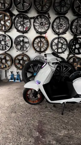 แว้นพอยัง😂#จีออโน่ดิวะ #ทรงแว้น💯🚔 #ท้ายร้านยาง #อุบลหวานมากกกก❤️‍🔥🤫 