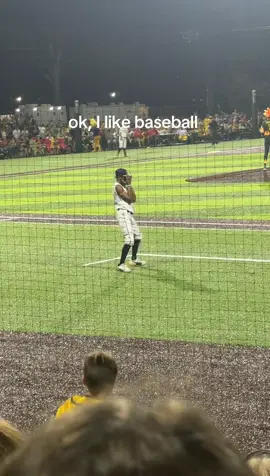 Savannah Bananas baseball is just top tier 😂🥴😬 #savannahbananas #savannahbananasbaseball #baseball #dancing 