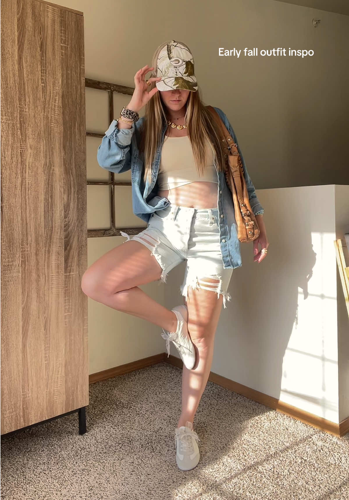 Early fall outfits are my favorite #fall #falloutfits #fallfashion #fallvibes #outfitinspo 