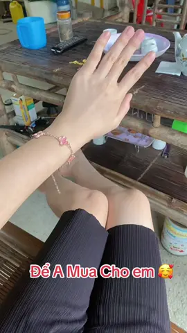 để a mua cho e 🥰#lactaynu #vongtayphongthuy #trangsuctitan 