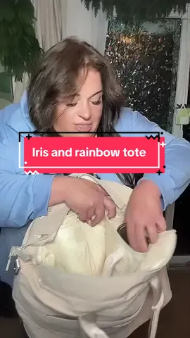 I love Iris and rainbow, but this just made me fall in love! What an amazing tote bag and a freaking cupholder stop playing it. It’s huge and it has compartments for everything. #totebag #totebags #totebagaesthetic #workbag #laptopbag @Rainbow Boutique LLC thank you 💋 
